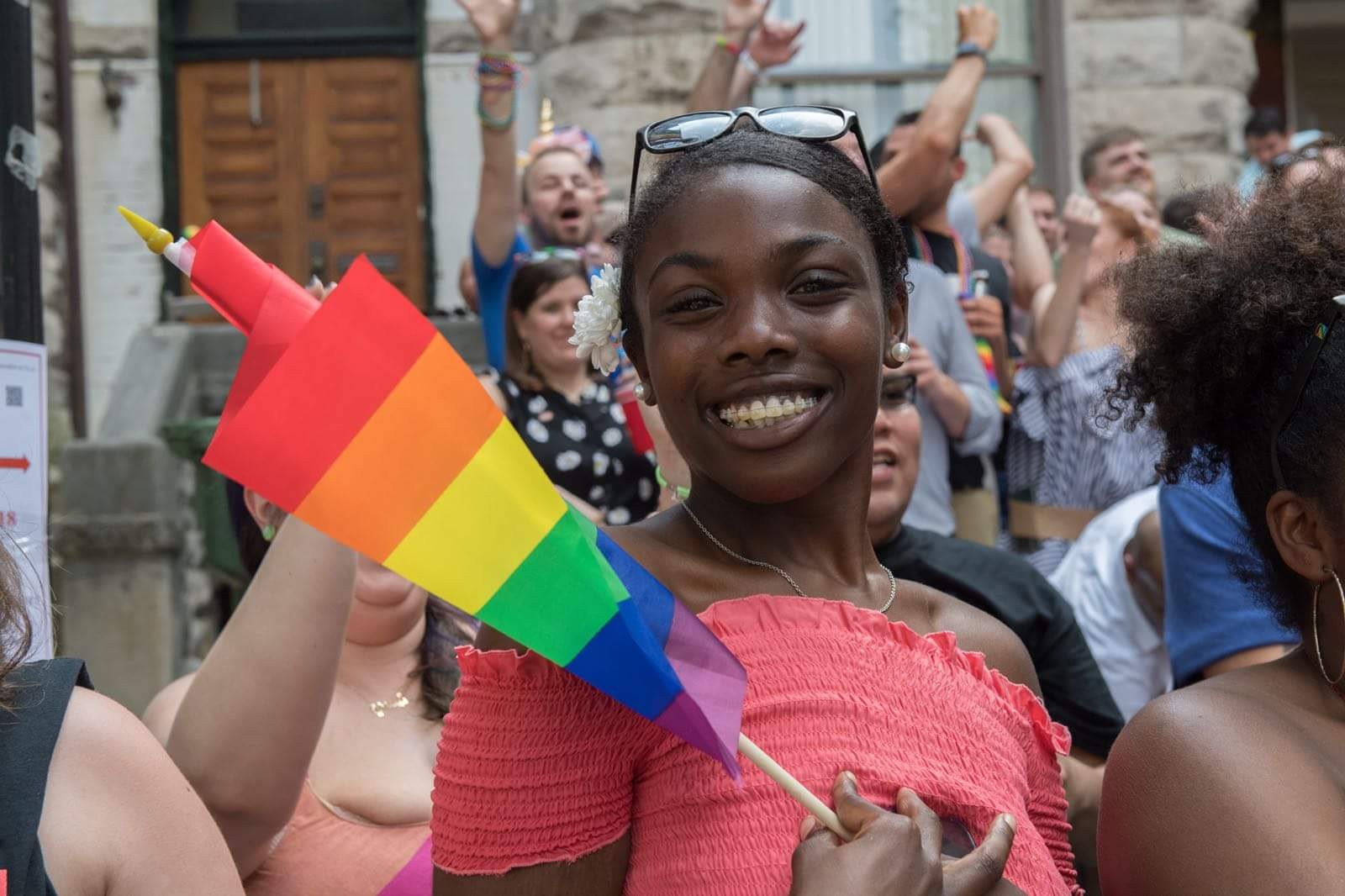 Illinois Gouverneur JB Pritzker unterzeichnet 3 Gesetze zur Stärkung des Schutzes für LGBTQ+ Illinoisans