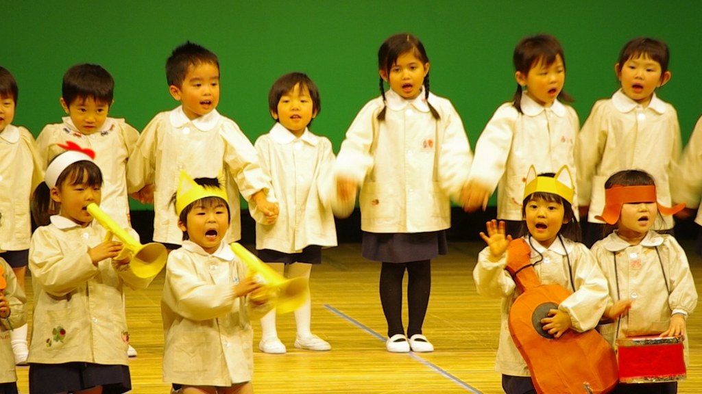 "Theater of Estrada Song" des Zentrums für Ästhetische Erziehung von Kindern der Nizhny Novgorod-Region wird vor der Vorstellung von "Nussknacker" im Nizhny Novgorod TYUZ am 1. Juni auftreten