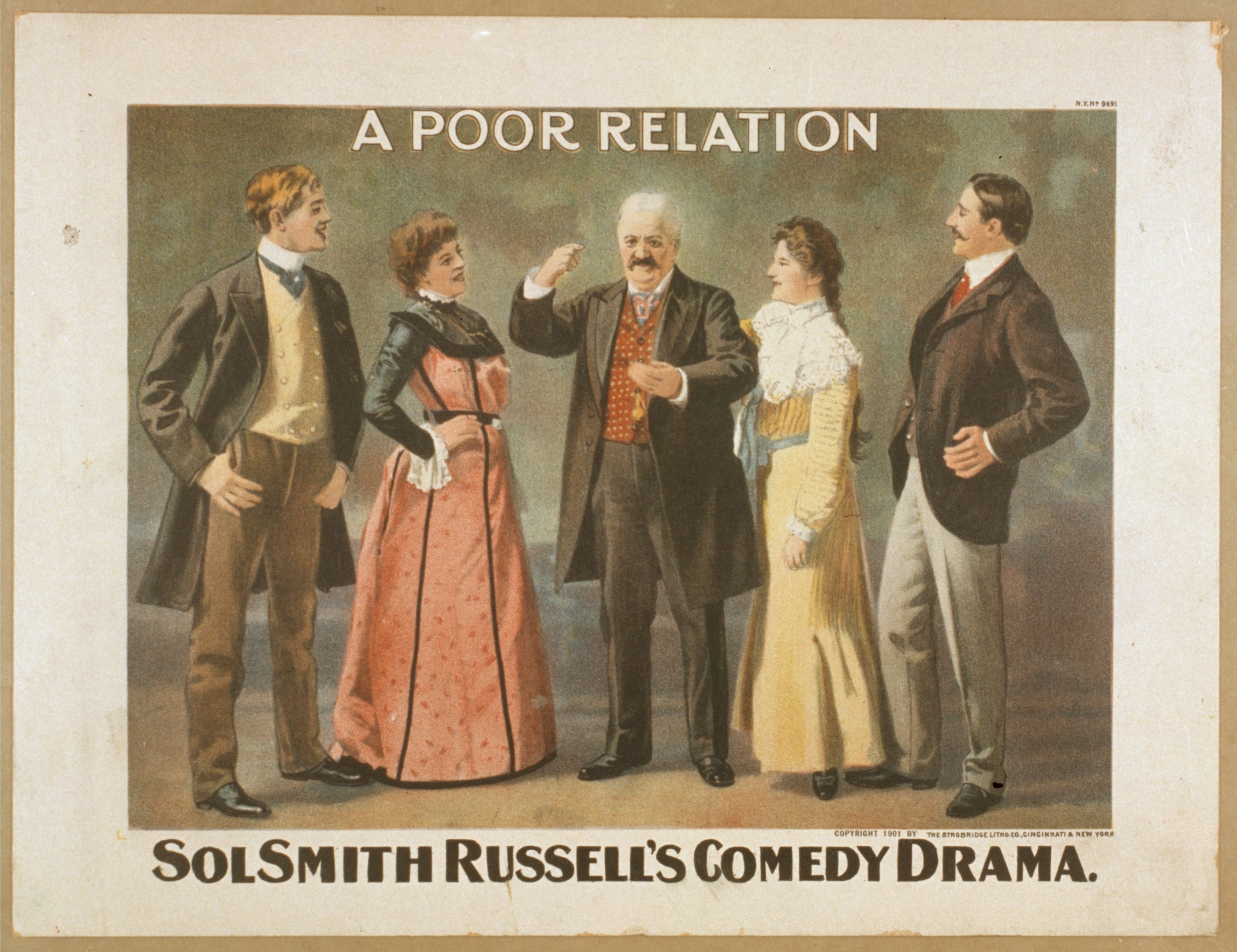 Plakat für "Sol Smith Russells Comedy-Drama: Eine schlechte Beziehung" mit einer Gruppe von Menschen in legerer Kleidung vor einem hellblauen Hintergrund.