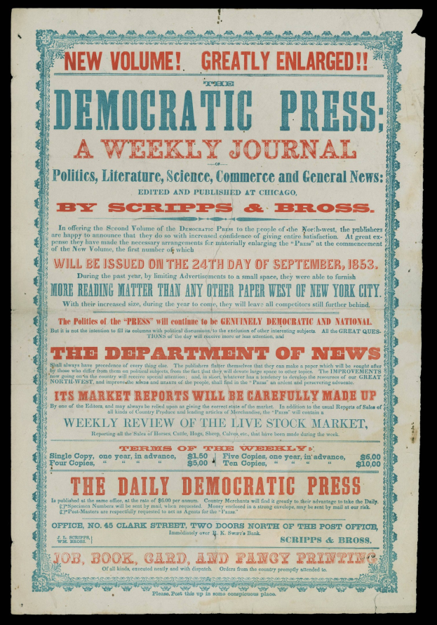 Eine Zeitung mit der Aufschrift "Demokratische Presse: Eine Wochenzeitung" vor einem schwarzen Hintergrund.