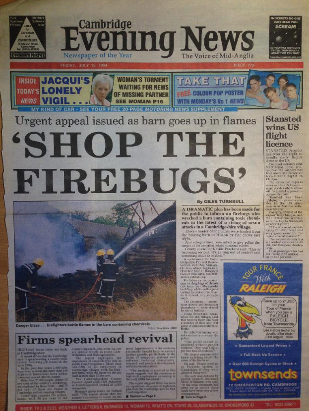 Zeitungsvorderseite mit mehreren Anzeigen und Ãberschriften.