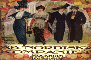 Ein Vintage-Plakat aus dem Jahr 1913-1914, das die Ab Nordiska Company in Stockholm bewirbt, zeigt vier Frauen in einer Reihe, jede trägt ein Kleid und Hut in einer anderen Farbe, mit beschreibendem Text.