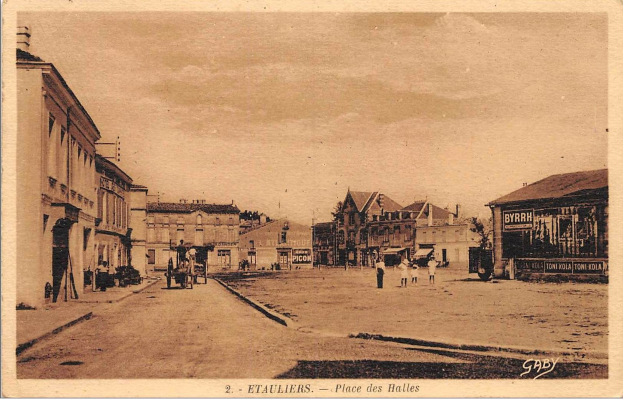 Black and white photograph of a city street with buildings, people, carts, poles, trees, and a sky, labeled "Place des Halles" at the bottom.