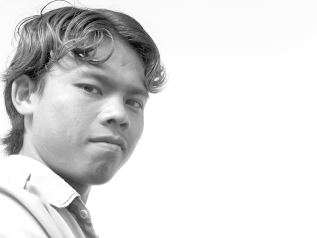 Ein Schwarz-Weiß-Bild eines Mannes